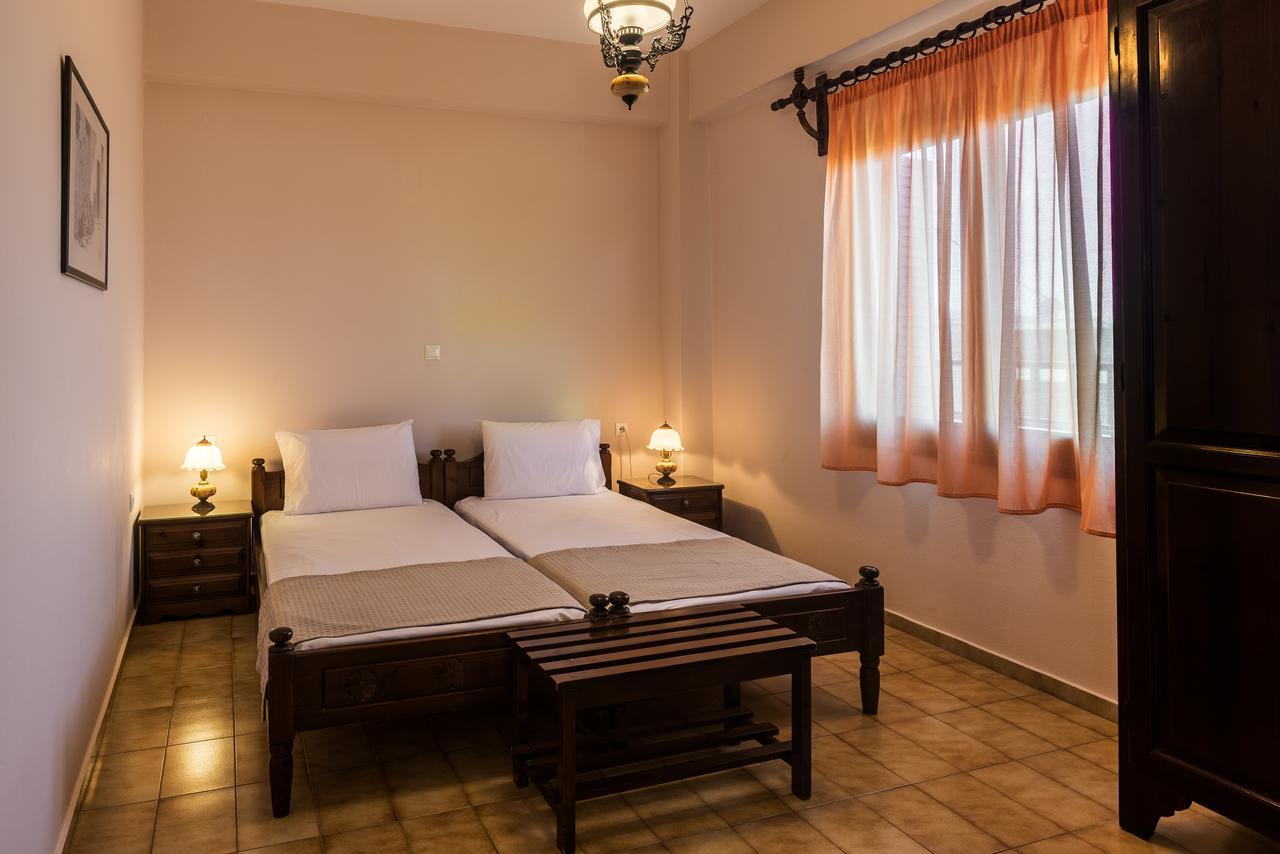 Villa Merabello Agia Marina Buitenkant foto